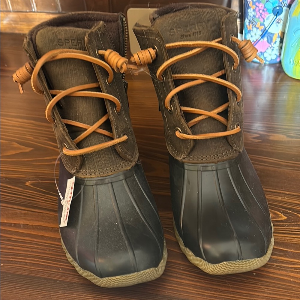 Sperry Women’s Brown and Black Duck Boots